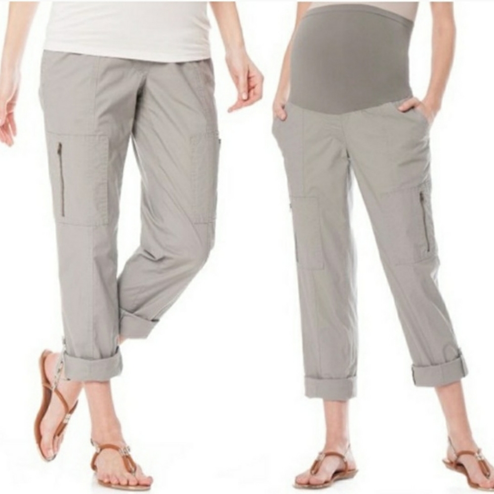 Pea in the pod cargo pants w/ roll up cuffs sz M